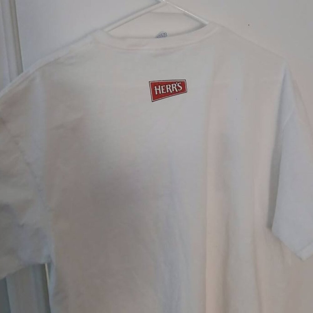 Phillies XL Short Sleeve Tee. NWOT - Picture 5 of 5